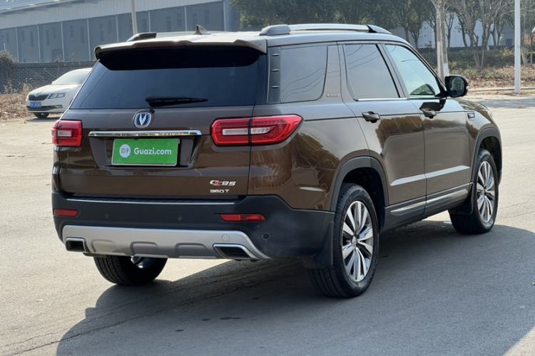 Used CHANGAN CS95 2017 2.0T Two-Wheel Drive Zhituo Edition Exterior 5
