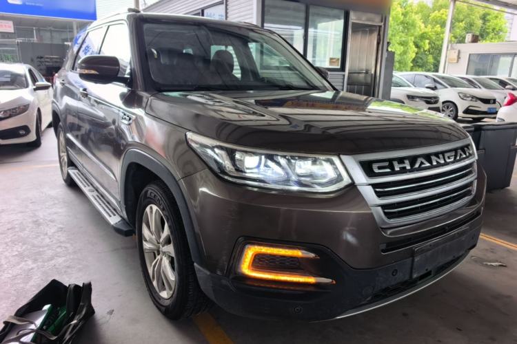Used CHANGAN CS95 2017 2.0T Two-Wheel Drive Zhiyuan Edition Front Right 45 Deg