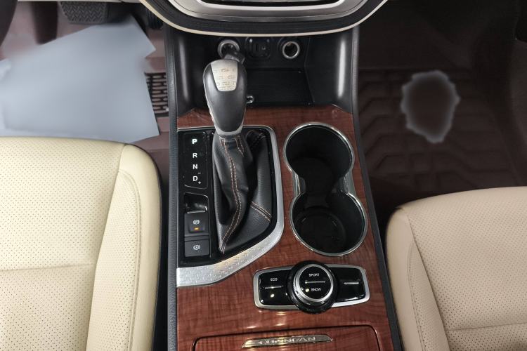 Used CHANGAN CS95 2017 2.0T Two-Wheel Drive Zhiyuan Edition Gear Lever