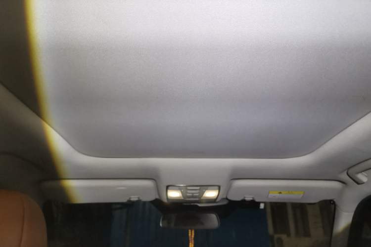 Used CHANGAN CS95 2017 2.0T Four-Wheel Drive ZhiZun Edition Headliner