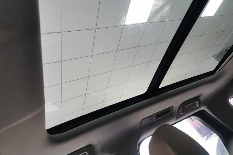 Used CHANGAN CS95 2017 2.0T Two-Wheel Drive Zhituo Edition Headliner