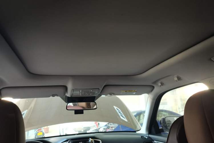 Used CHANGAN CS95 2017 2.0T Four-Wheel Drive SmartDrive Edition Headliner