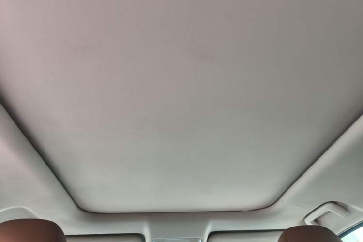 Used CHANGAN CS95 2017 2.0T Four-Wheel Drive SmartDrive Edition Headliner