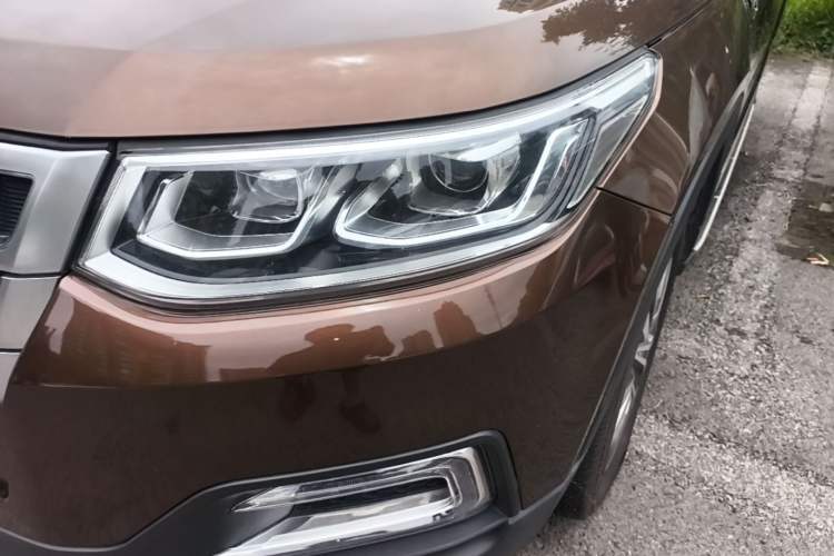 Used CHANGAN CS95 2017 2.0T Four-Wheel Drive SmartDrive Edition Left Front Headlight