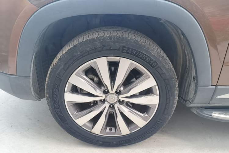 Used CHANGAN CS95 2017 2.0T Two-Wheel Drive Zhituo Edition Left Front Wheel Hub
