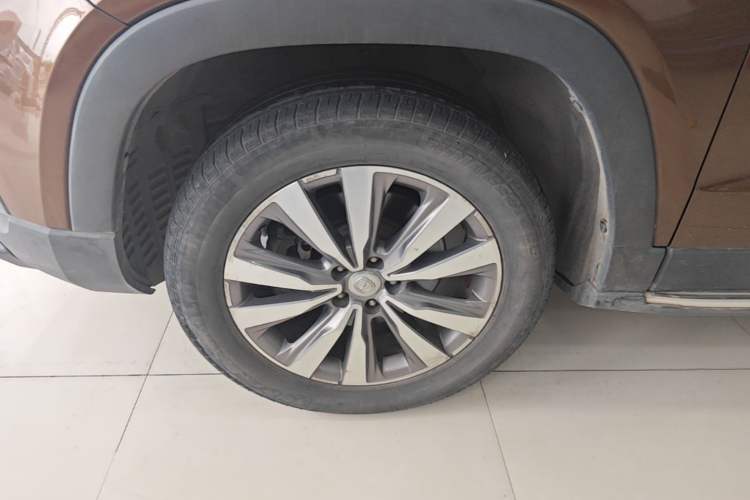 Used CHANGAN CS95 2017 2.0T Four-Wheel Drive SmartDrive Edition Left Front Wheel Hub