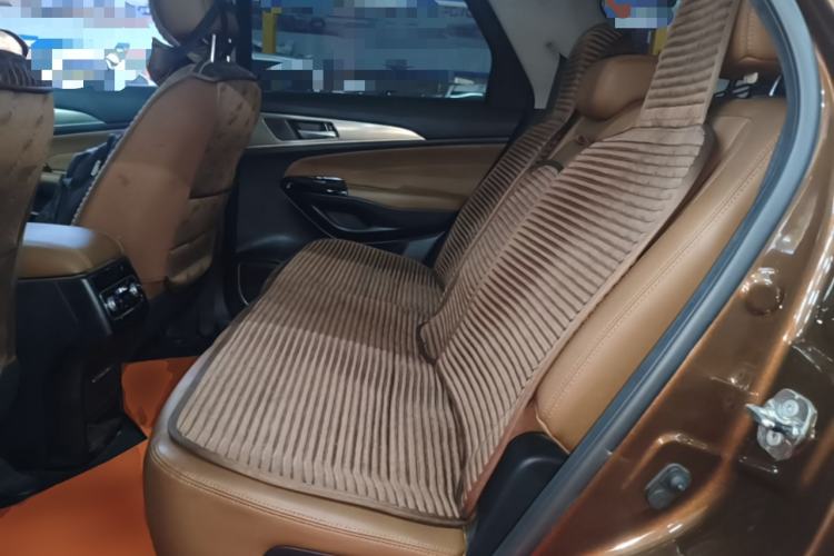 Used CHANGAN CS95 2017 2.0T Two-Wheel Drive Zhituo Edition Left Rear Seat