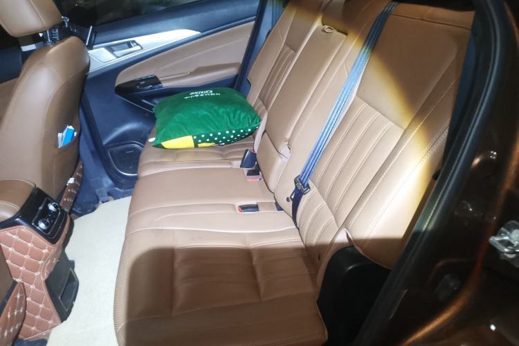 Used CHANGAN CS95 2017 2.0T Four-Wheel Drive ZhiZun Edition Left Rear Seat