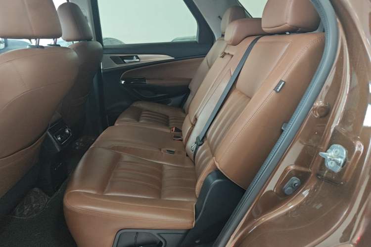 Used CHANGAN CS95 2017 2.0T Four-Wheel Drive SmartDrive Edition Left Rear Seat
