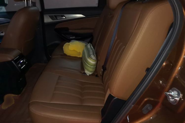 Used CHANGAN CS95 2017 2.0T Two-Wheel Drive Zhitu Edition Left Rear Seat