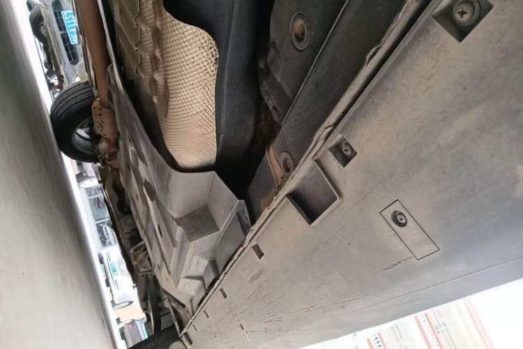 Used CHANGAN CS95 2017 2.0T Four-Wheel Drive SmartDrive Edition Left Side Sill