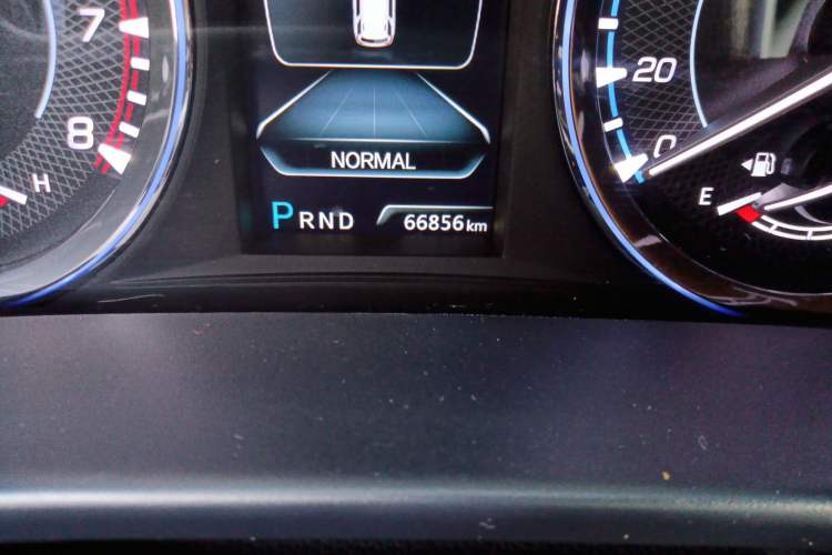 Used CHANGAN CS95 2017 2.0T Four-Wheel Drive SmartDrive Edition Odometer Close Up