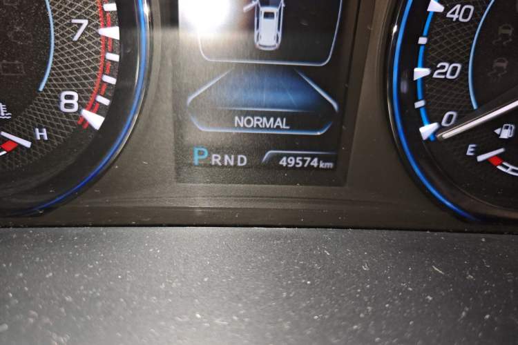 Used CHANGAN CS95 2017 2.0T Four-Wheel Drive SmartDrive Edition Odometer Close Up