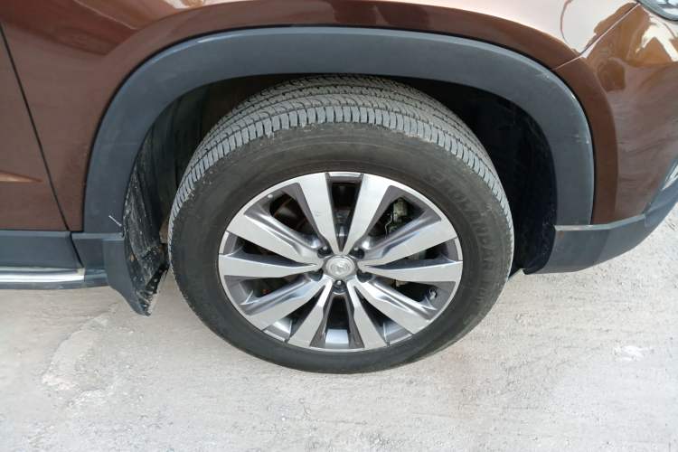 Used CHANGAN CS95 2017 2.0T Four-Wheel Drive SmartDrive Edition Right Front Wheel Hub