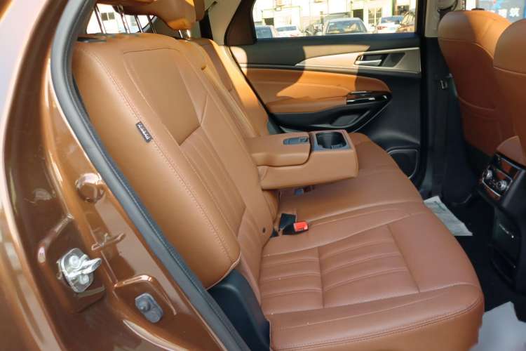 Used CHANGAN CS95 2017 2.0T Four-Wheel Drive SmartDrive Edition Right Rear Seat