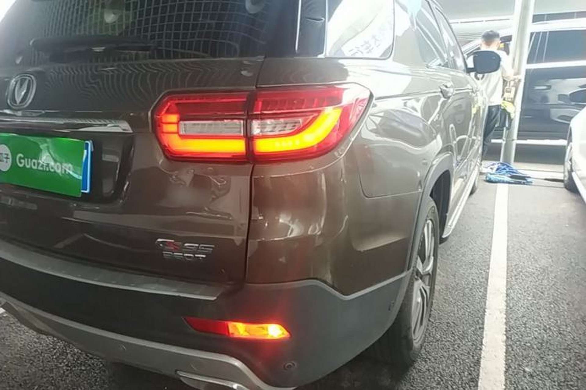 Used CHANGAN CS95 2017 2.0T Four-Wheel Drive ZhiZun Edition Right Rear Taillight