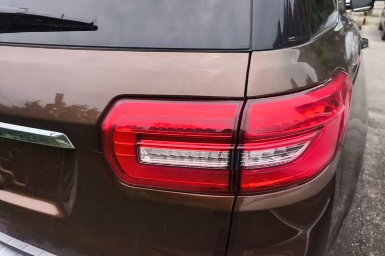 Used CHANGAN CS95 2017 2.0T Four-Wheel Drive SmartDrive Edition Right Rear Taillight