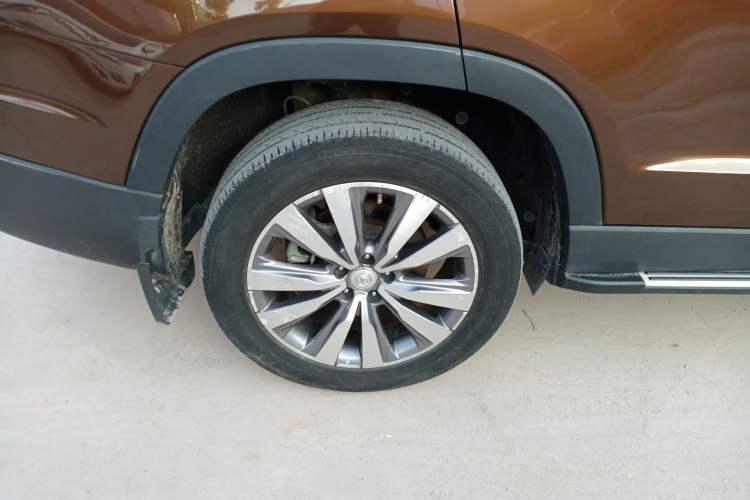 Used CHANGAN CS95 2017 2.0T Four-Wheel Drive SmartDrive Edition Right Rear Wheel Hub