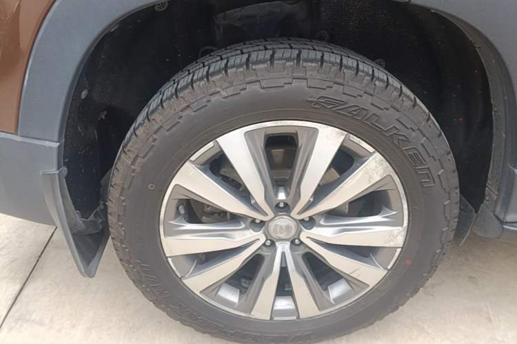 Used CHANGAN CS95 2017 2.0T Four-Wheel Drive SmartDrive Edition Right Rear Wheel Hub
