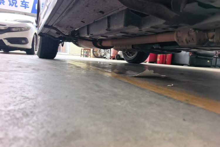 Used CHANGAN CS95 2017 2.0T Two-Wheel Drive Zhiyuan Edition Right Side Sill