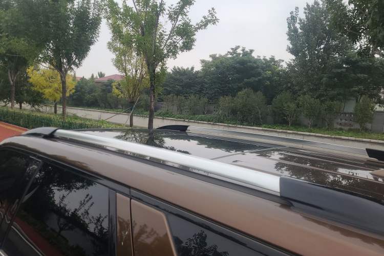 Used CHANGAN CS95 2017 2.0T Two-Wheel Drive Zhitu Edition Roof