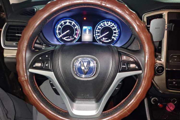 Used CHANGAN CS95 2017 2.0T Four-Wheel Drive SmartDrive Edition Steering Wheel