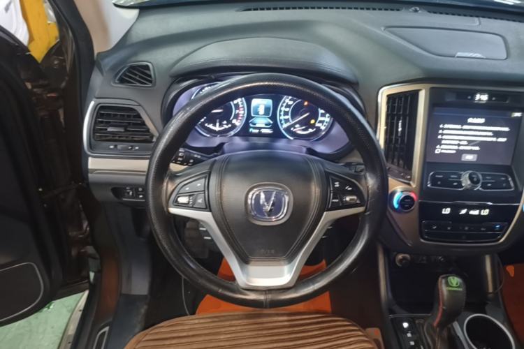 Used CHANGAN CS95 2017 2.0T Two-Wheel Drive Zhituo Edition Steering Wheel