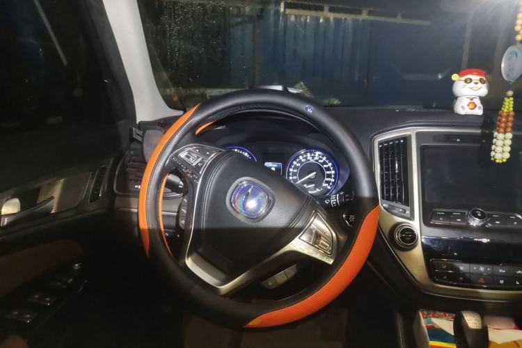 Used CHANGAN CS95 2017 2.0T Four-Wheel Drive ZhiZun Edition Steering Wheel