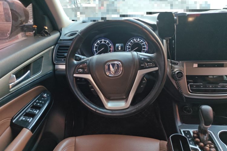 Used CHANGAN CS95 2017 2.0T Two-Wheel Drive Zhiyuan Edition Steering Wheel