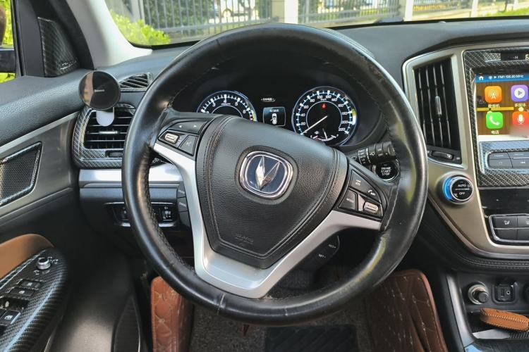 Used CHANGAN CS95 2017 2.0T Two-Wheel Drive Zhitu Edition Steering Wheel