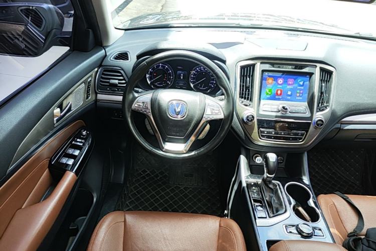 Used CHANGAN CS95 2017 2.0T Four-Wheel Drive ZhiZun Edition Steering Wheel