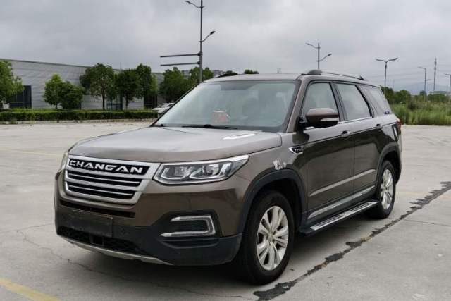 Ojetý CHANGAN CS95 2017 2.0T Two-Wheel Drive Zhiyuan Edition