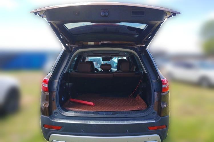 Used CHANGAN CS95 2017 2.0T Four-Wheel Drive SmartDrive Edition Trunk