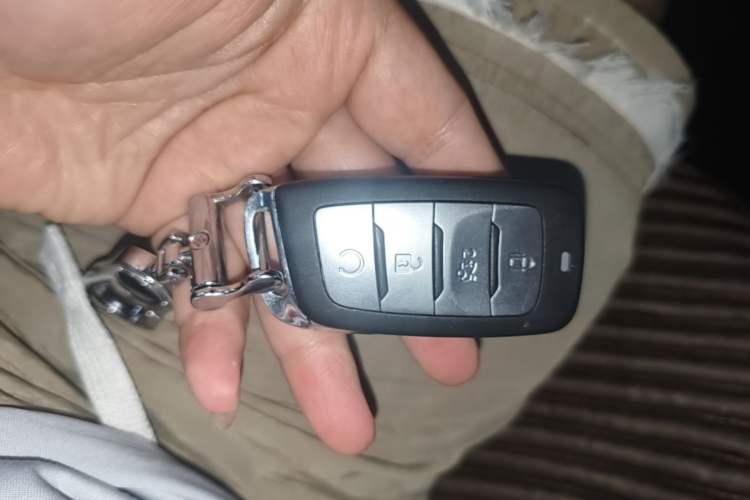 Used CHANGAN CS95 2017 2.0T Two-Wheel Drive Zhituo Edition Vehicle Key