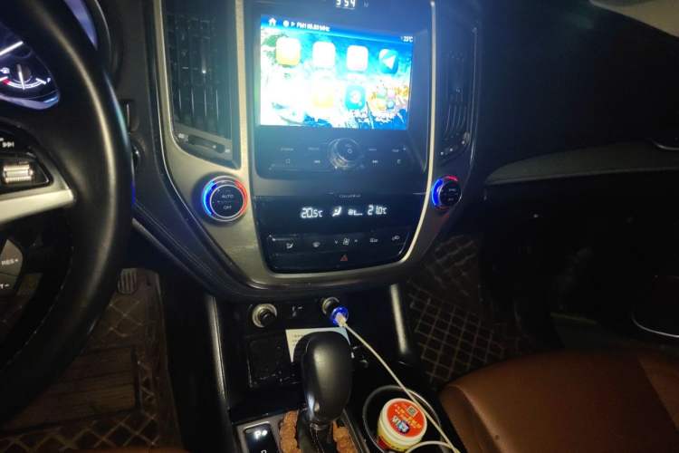 Used CHANGAN CS95 2017 2.0T Two-Wheel Drive Zhiyuan Edition Audio And AC Panel