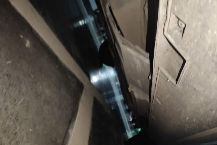 Used CHANGAN CS95 2017 2.0T Two-Wheel Drive Zhiyuan Edition Chassis Front Left
