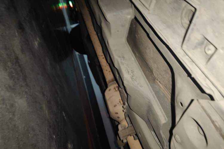 Used CHANGAN CS95 2017 2.0T Two-Wheel Drive Zhiyuan Edition Chassis Front Right