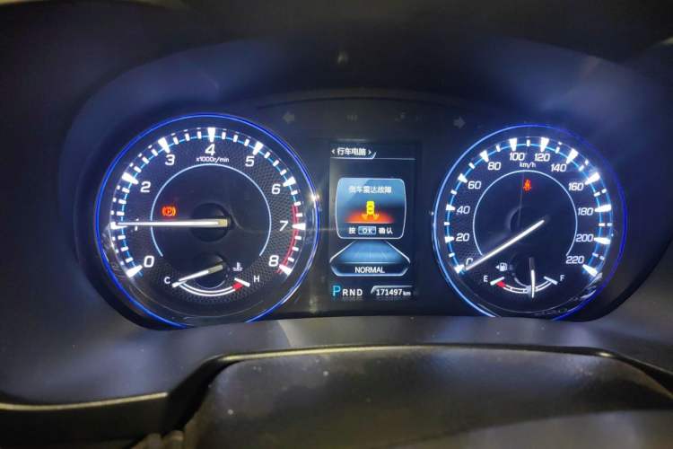 Used CHANGAN CS95 2017 2.0T Two-Wheel Drive Zhiyuan Edition Instrument Cluster
