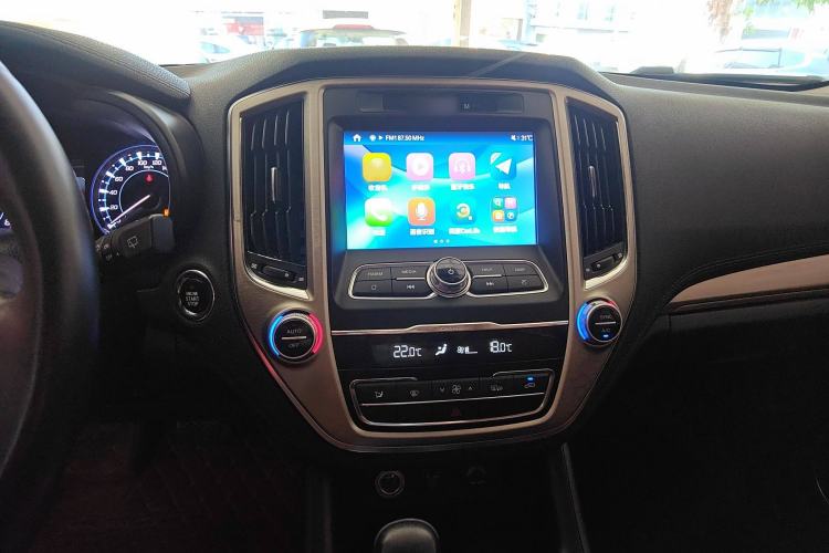 Used CHANGAN CS95 2017 2.0T Two-Wheel Drive Zhiyuan Edition Audio And AC Panel