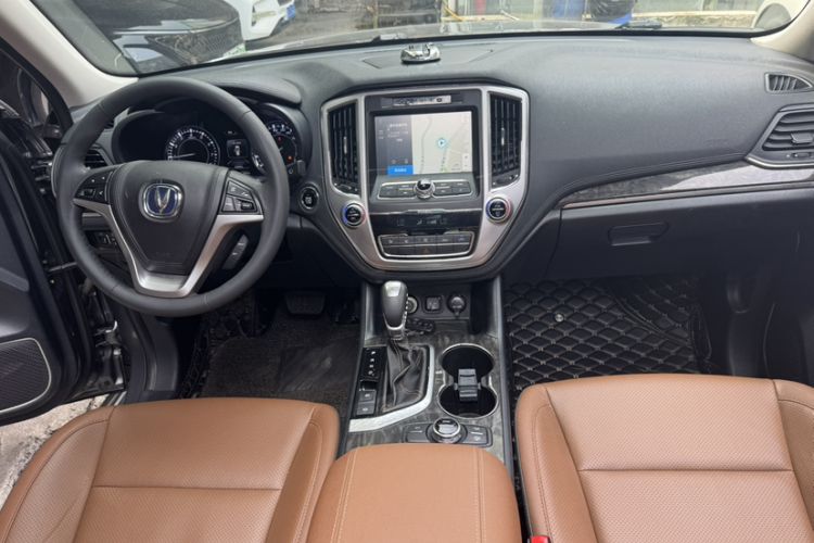 Used CHANGAN CS95 2017 2.0T Four-Wheel Drive SmartDrive Edition Audio And AC Panel