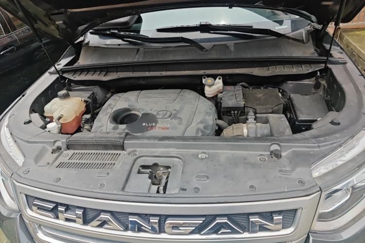 Used CHANGAN CS95 2017 2.0T Two-Wheel Drive Zhitu Edition Engine Bay