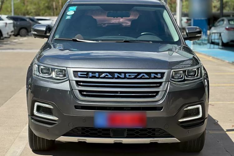 Used CHANGAN CS95 2017 2.0T Two-Wheel Drive Zhiyuan Edition Exterior 4