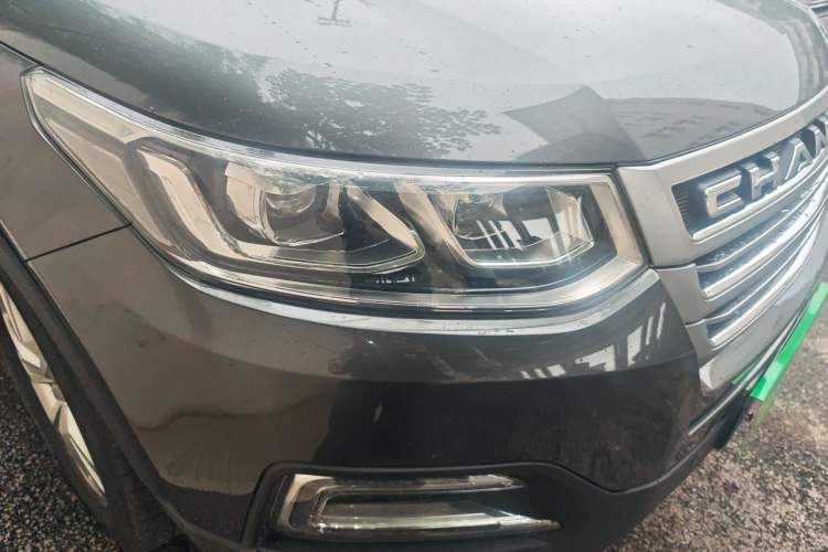 Used CHANGAN CS95 2017 2.0T Two-Wheel Drive Smart Enjoyment Version Exterior 6