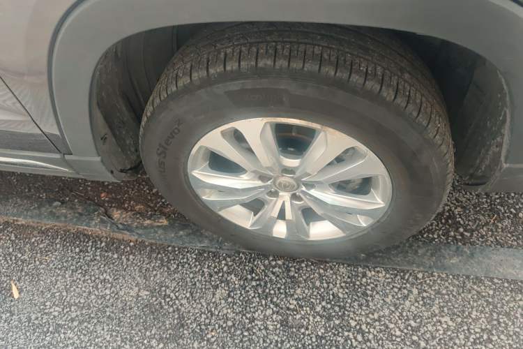 Used CHANGAN CS95 2017 2.0T Two-Wheel Drive Smart Enjoyment Version Exterior 7
