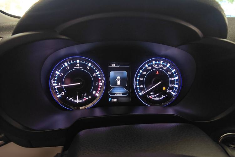 Used CHANGAN CS95 2017 2.0T Two-Wheel Drive Zhiyuan Edition Instrument Cluster