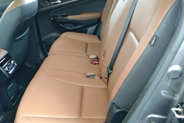 Used CHANGAN CS95 2017 2.0T Four-Wheel Drive SmartDrive Edition Left Rear Seat
