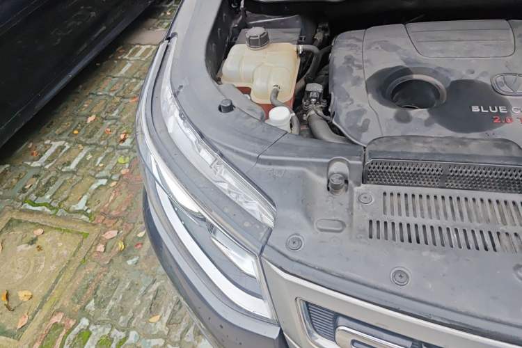 Used CHANGAN CS95 2017 2.0T Two-Wheel Drive Zhitu Edition Right Front Headlight