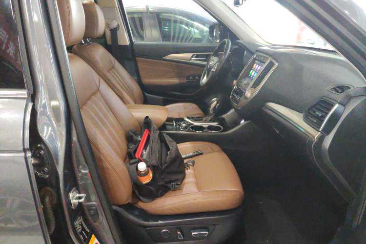 Used CHANGAN CS95 2017 2.0T Two-Wheel Drive Zhituo Edition Right Front Seat