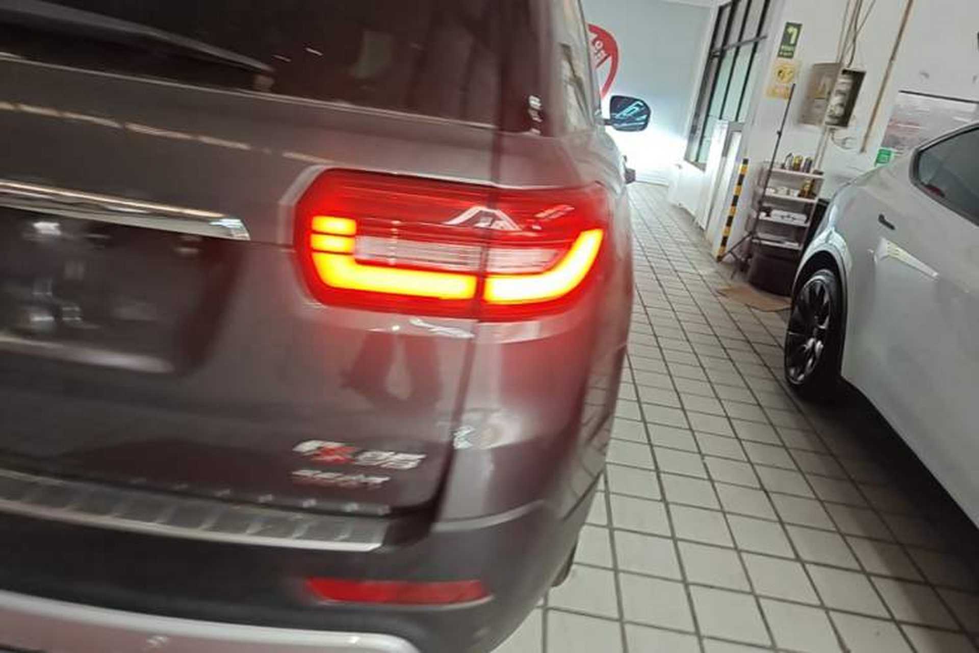 Used CHANGAN CS95 2017 2.0T Four-Wheel Drive ZhiZun Edition Right Rear Taillight