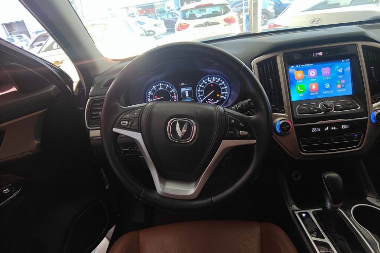 Used CHANGAN CS95 2017 2.0T Two-Wheel Drive Zhiyuan Edition Steering Wheel